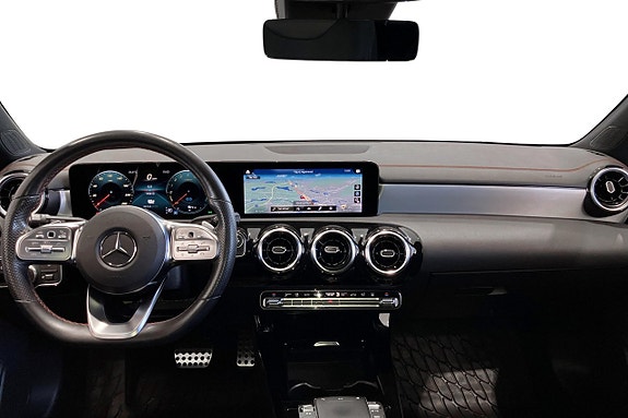 Mercedes-Benz CLA250 e 8 of 17