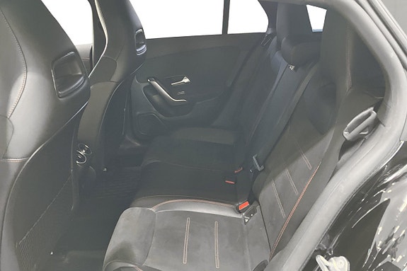 Mercedes-Benz CLA250 e 15 of 17