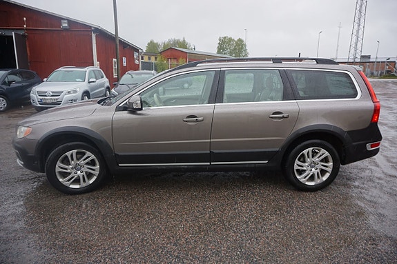 Volvo XC70 4 of 5