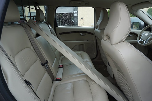 Volvo XC70 6 of 7