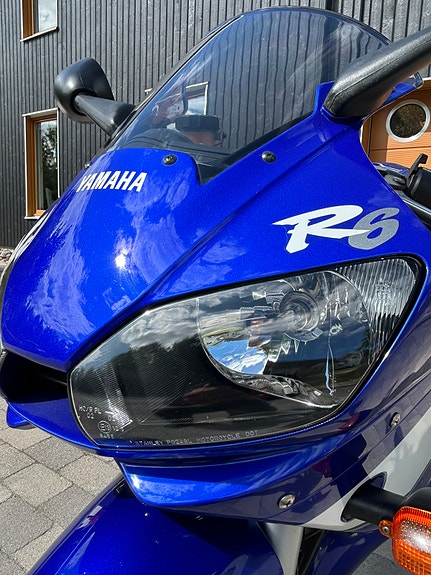 Yamaha YZF-R6 (Sveriges finaste -99:a !?) 6 of 14