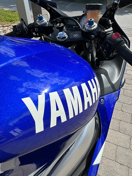 Yamaha YZF-R6 (Sveriges finaste -99:a !?) 8 of 14