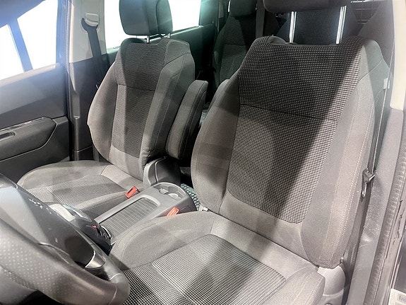 Peugeot 5008 4 of 5
