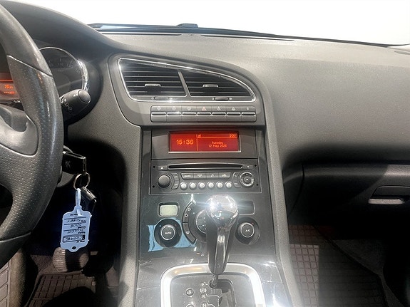 Peugeot 5008 8 of 15