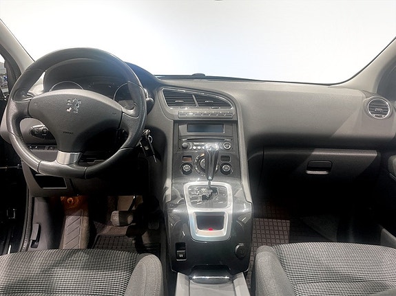 Peugeot 5008 5 of 5