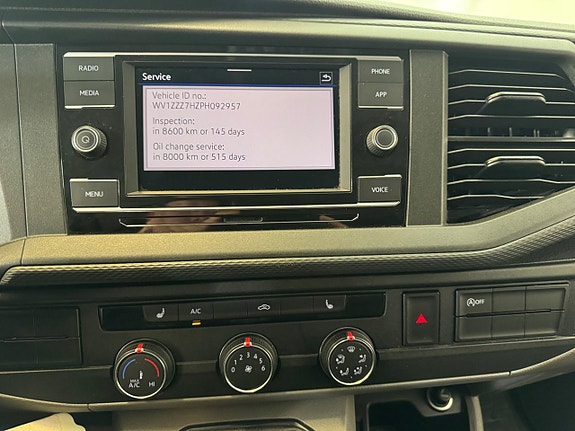 Volkswagen Transporter 10 of 12
