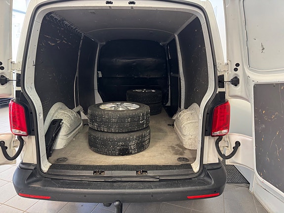Volkswagen Transporter 6 of 12