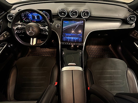 Mercedes-Benz C300 20 of 29