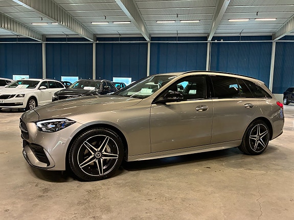 Mercedes-Benz C300 7 of 29
