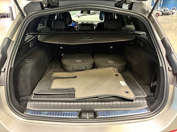 Mercedes-Benz C300 12 of 29