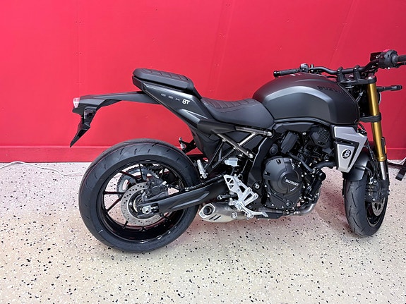 Suzuki GSX-8T CAFE 4 of 5