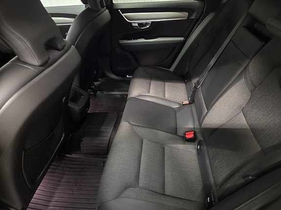 Volvo V90 Cross Country 9 of 24