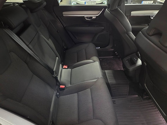 Volvo V90 Cross Country 11 of 24