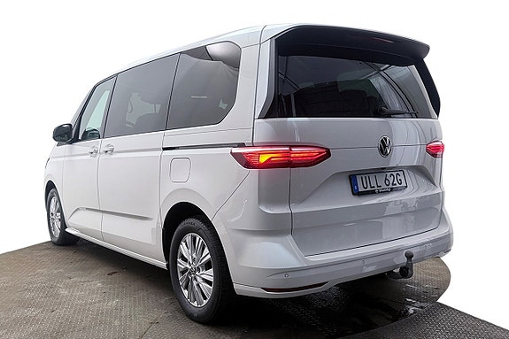 Volkswagen Multivan 10 of 30