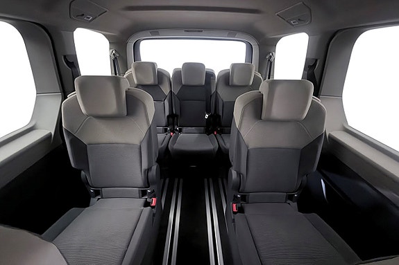 Volkswagen Multivan 20 of 30