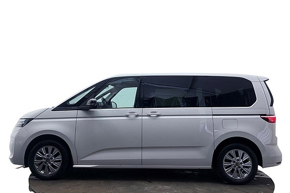 Volkswagen Multivan 11 of 30