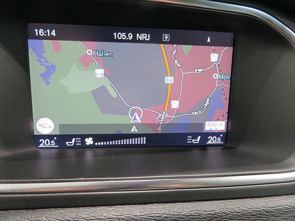 Volvo V40 Cross Country 10 of 14