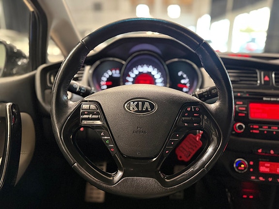 Kia Ceed 13 of 17