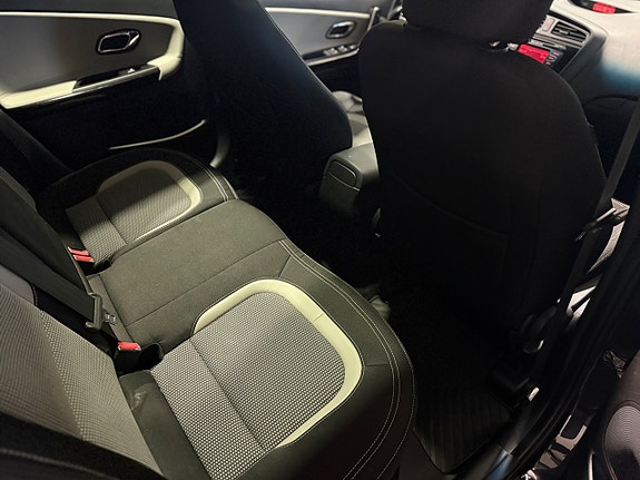 Kia Ceed 11 of 17