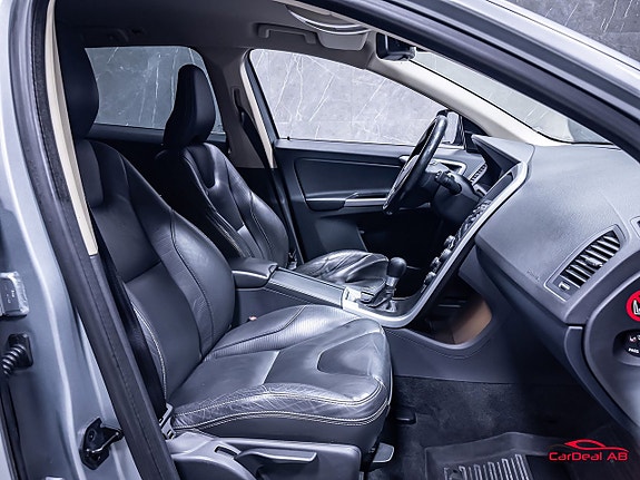 Volvo XC60 15 of 26