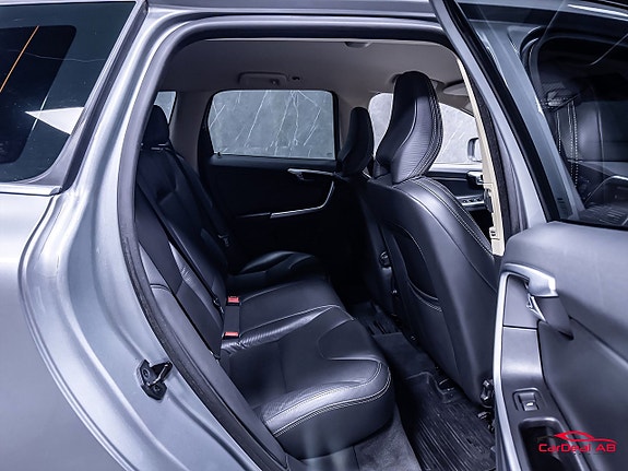 Volvo XC60 16 of 26