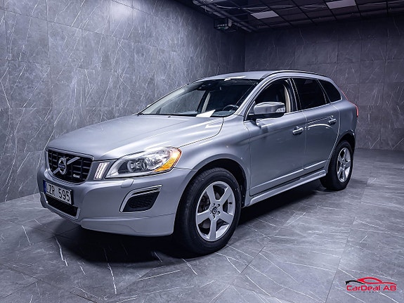 Volvo XC60 3 of 26