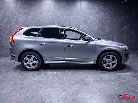 Volvo XC60 8 of 26