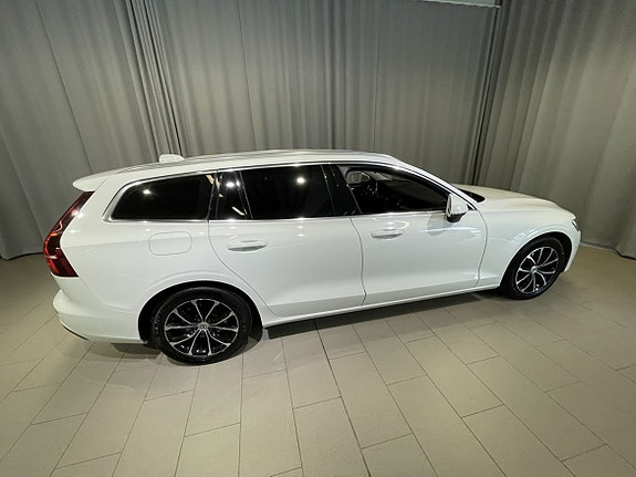 Volvo V60 3 of 19