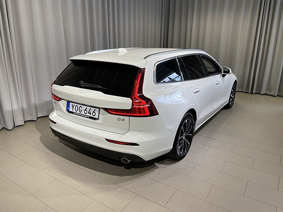 Volvo V60 4 of 19