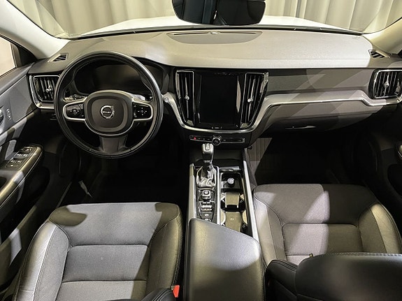 Volvo V60 12 of 19