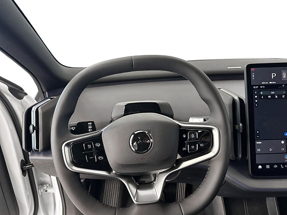 Volvo EX30 8 of 9