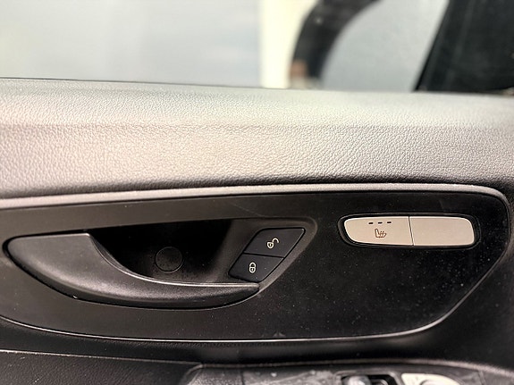Mercedes-Benz Vito 110 17 of 17