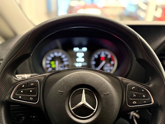 Mercedes-Benz Vito 110 13 of 17