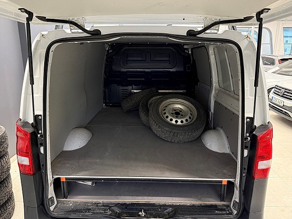 Mercedes-Benz Vito 110 7 of 17