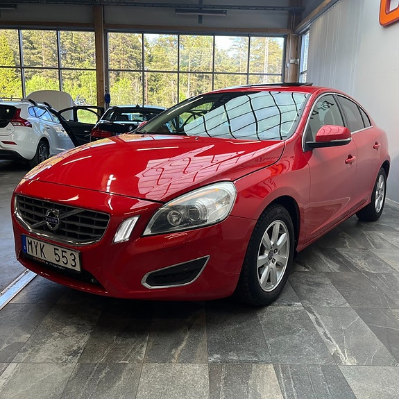 Volvo S60 5 of 13