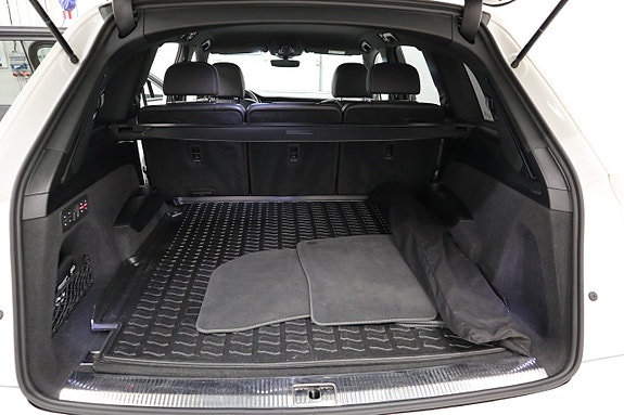 Audi Q7 15 of 28