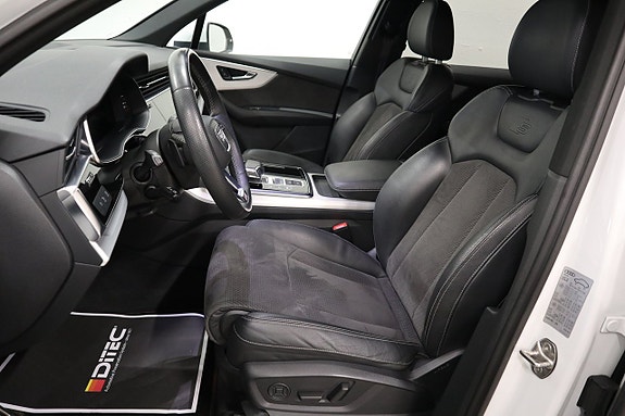 Audi Q7 8 of 28
