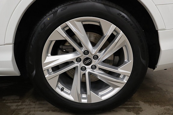 Audi Q7 7 of 28