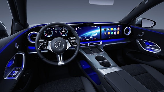 Mercedes-Benz C400 7 of 10