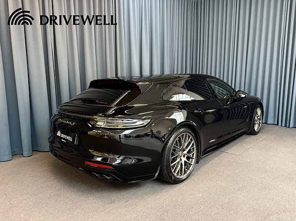 Porsche Panamera Turbo S 3 of 5
