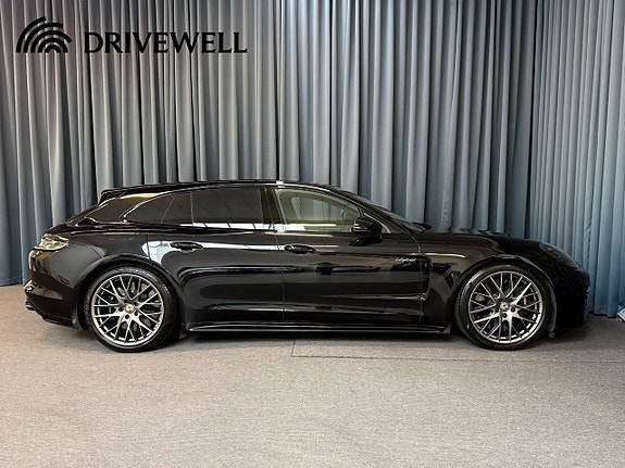Porsche Panamera Turbo S 4 of 5