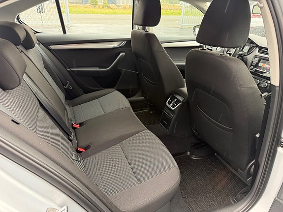 Skoda Octavia 27 of 30