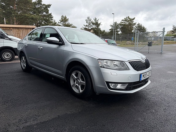 Skoda Octavia 3 of 5