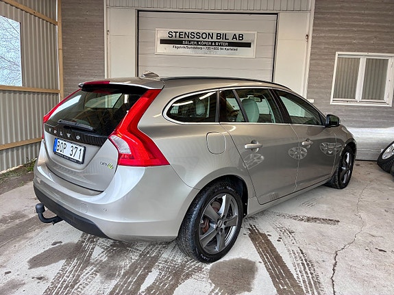 Volvo V60 5 of 5