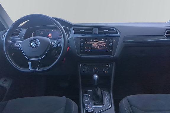 Volkswagen Tiguan 8 of 10
