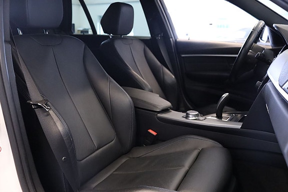 BMW 320d 19 of 24