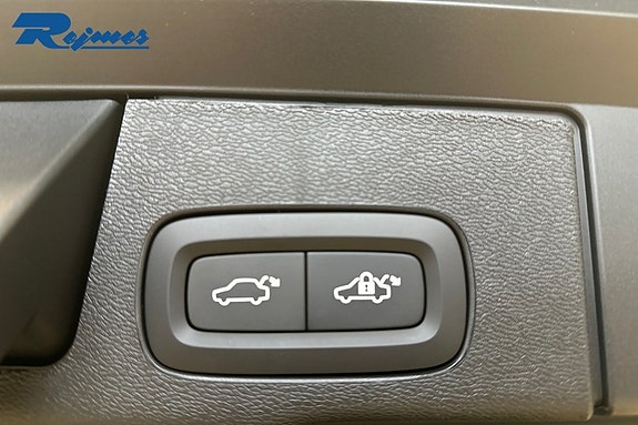 Volvo XC60 25 of 27