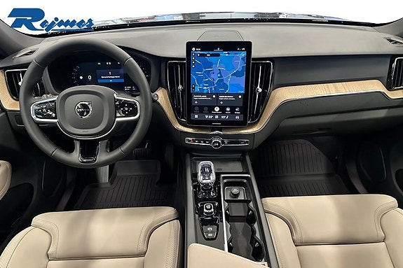 Volvo XC60 7 of 27