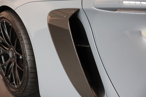Porsche 718 17 of 26