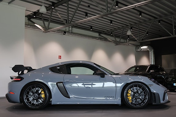Porsche 718 4 of 5